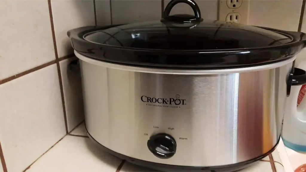 Design and Aesthetics Simple and Functional of Crock-Pot Large 8 Quart Oval Manual Slow Cooker, Stainless Steel (SCV800-S)